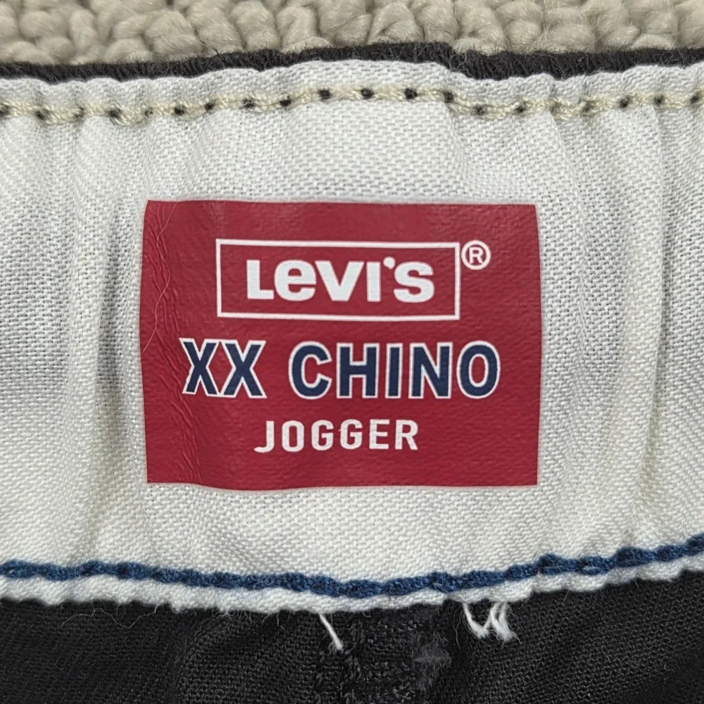 NWT Levis Mens Medium XX Chino Jogger Pants Black Stretch  (W32-37  L28.5)